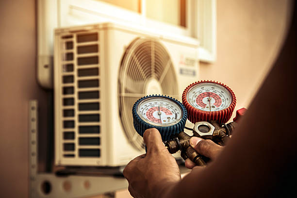 Professional Ductwork Repair technician working in San Saba, TX